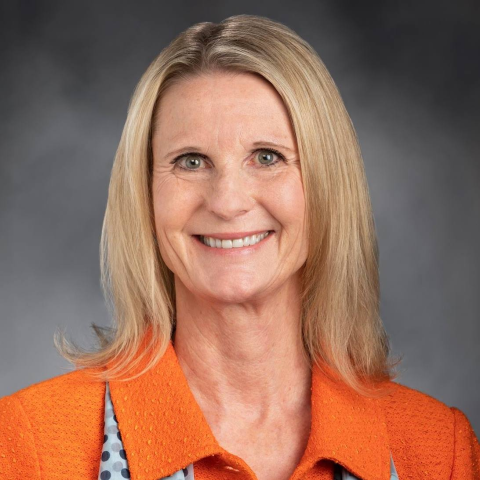 Patty Kuderer headshot